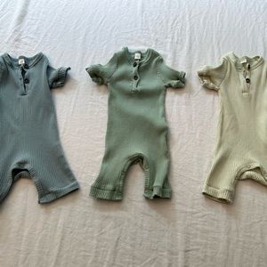 Baby rompers set of 3